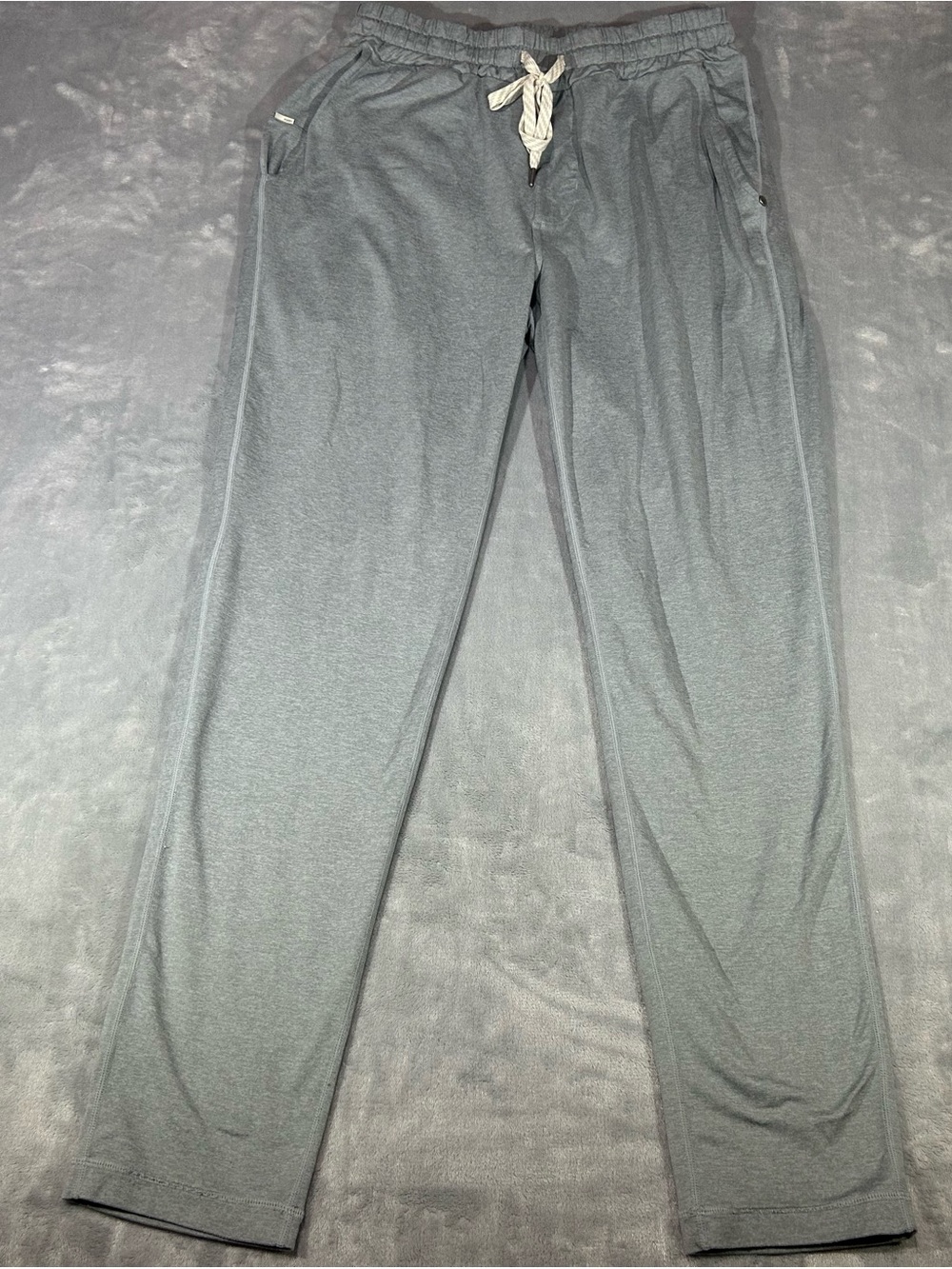 Women's Vuori Halo Essential straight Leg Pants M Gray